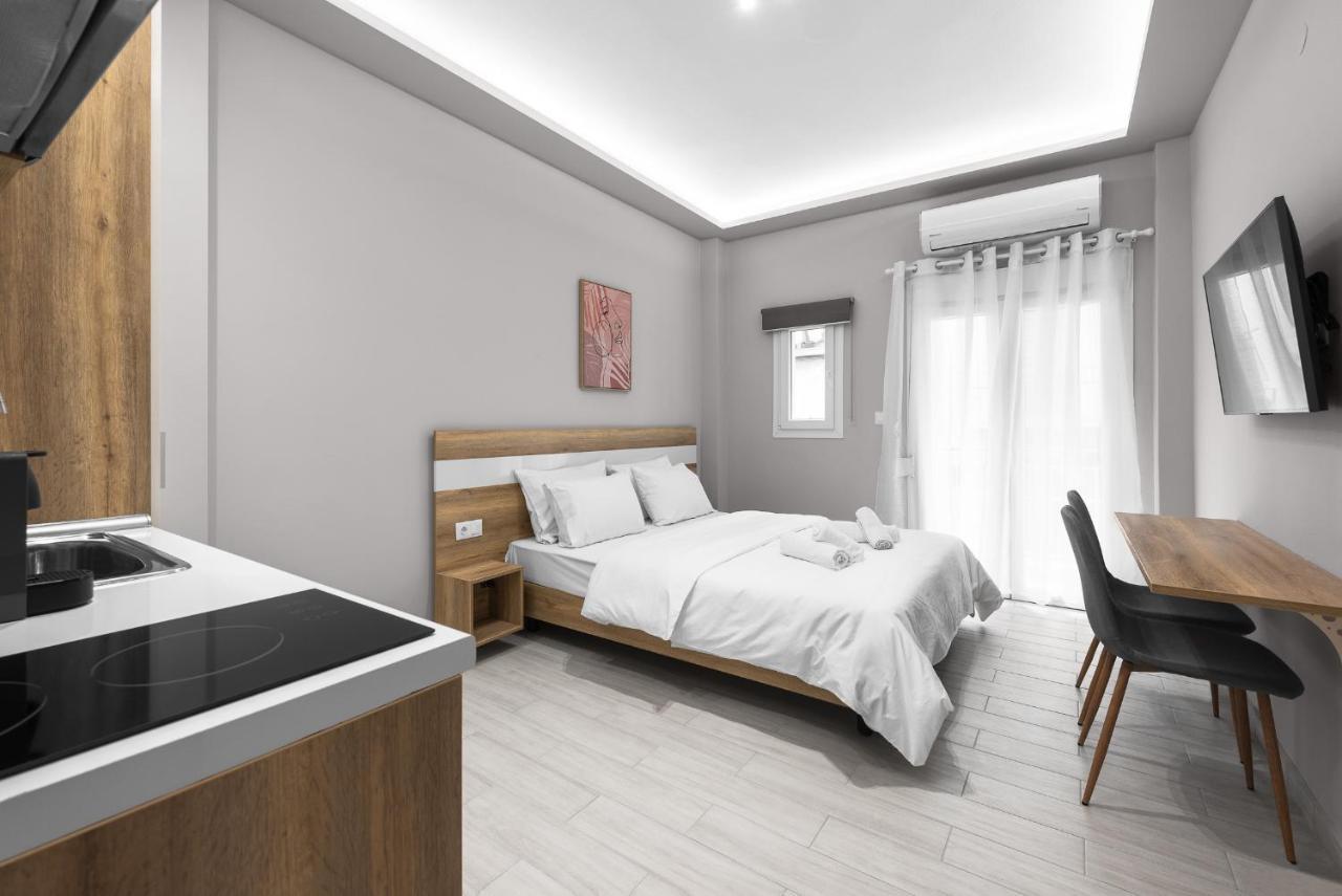 Lausanne, Nilie Hospitality Mgmt Tesalonika Bagian luar foto